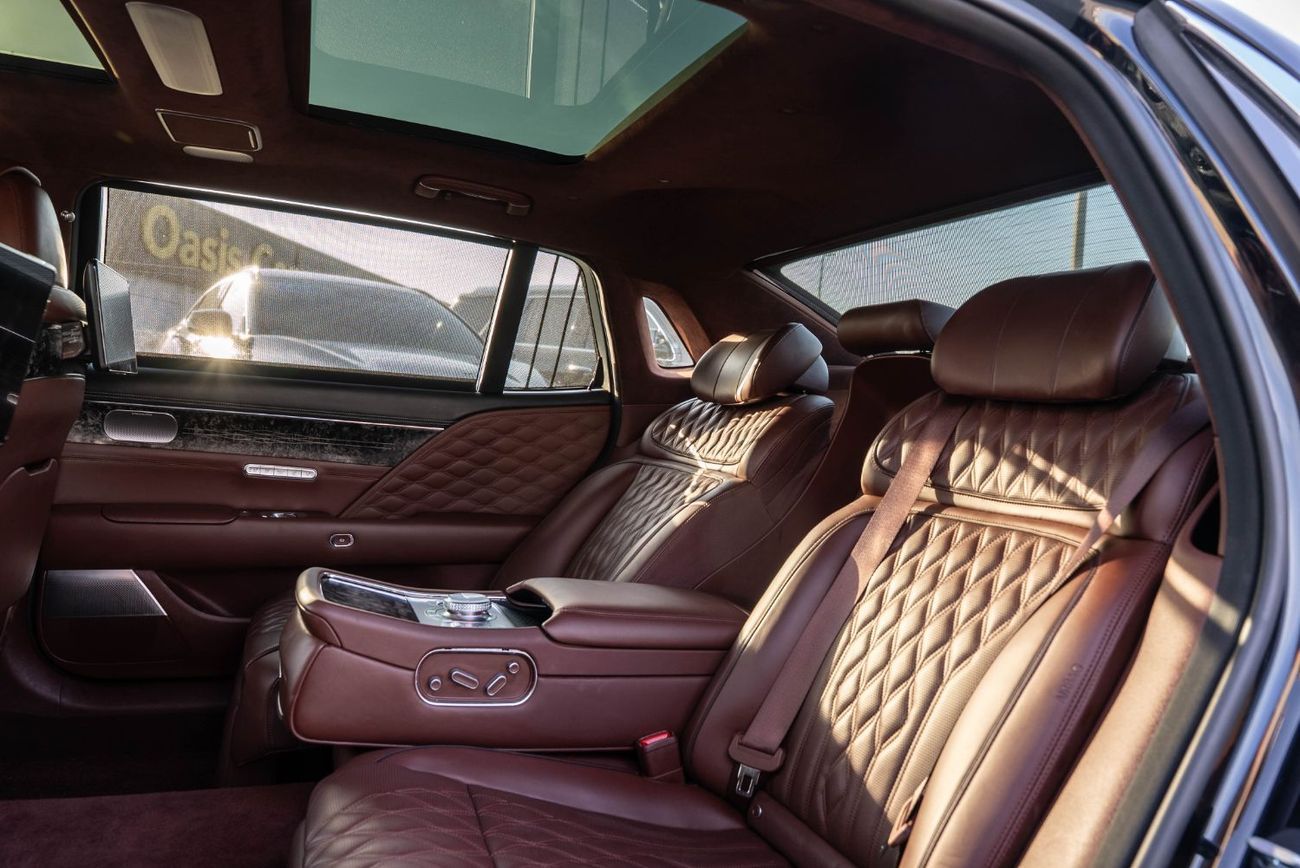 جينيسس G90 Royal AWD 2023 GCC Low Mileage 3.5L V6