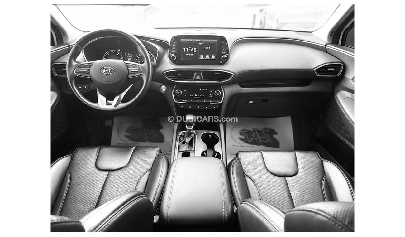 Hyundai Santa Fe Banking facilities without the need for a first payment