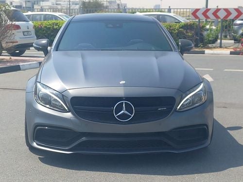 Mercedes Benz C63 AMG Std 4.0L Coupe