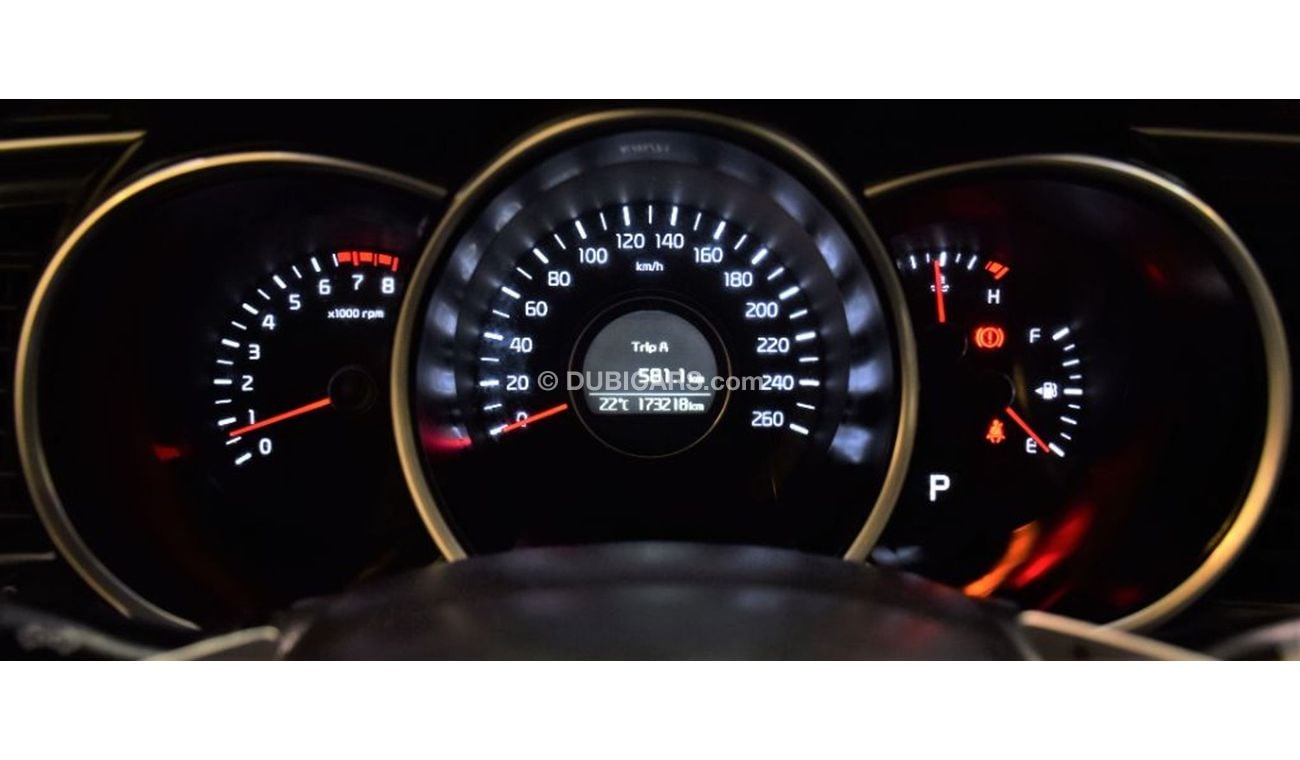 Kia Optima PERFECT CONDITION KIA Optima 2014 Model!! in White Color! GCC Specs