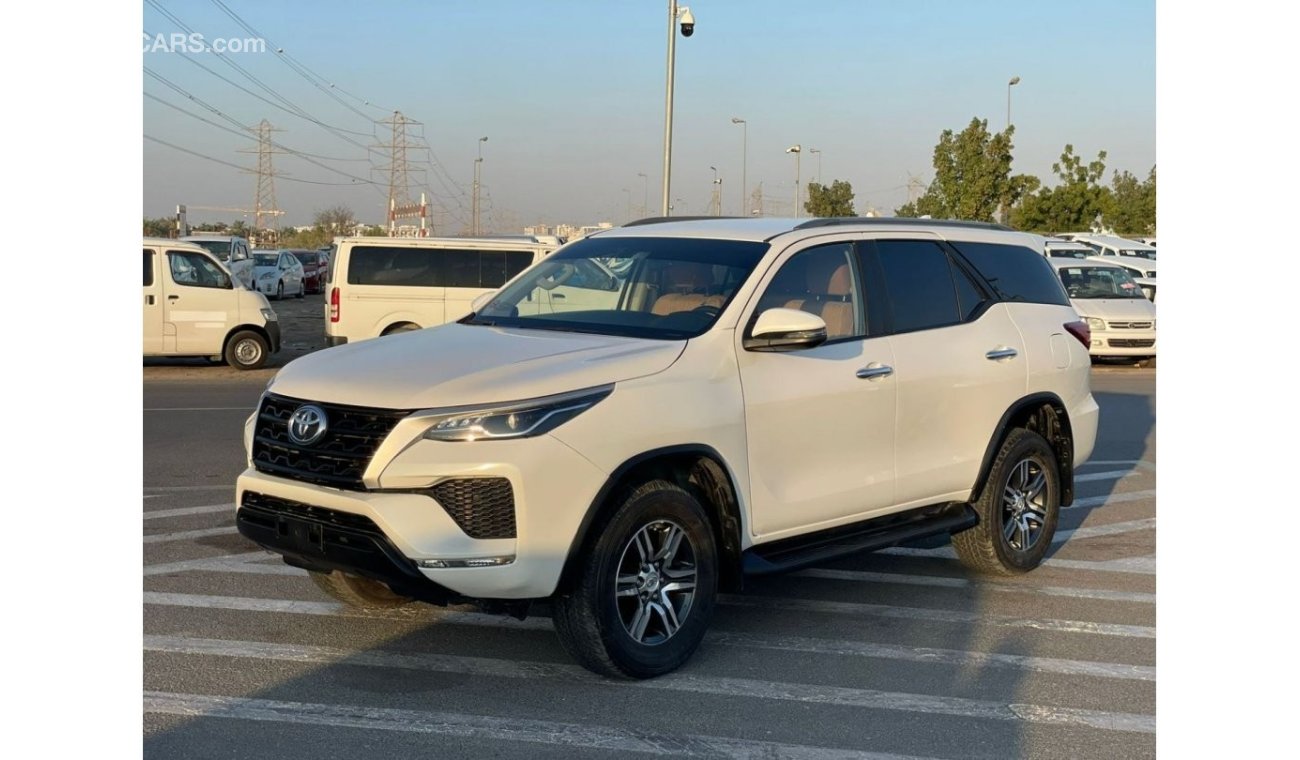 تويوتا فورتونر 2021 Toyota Fortuner EXR 2.7L V4 GCC 4x4