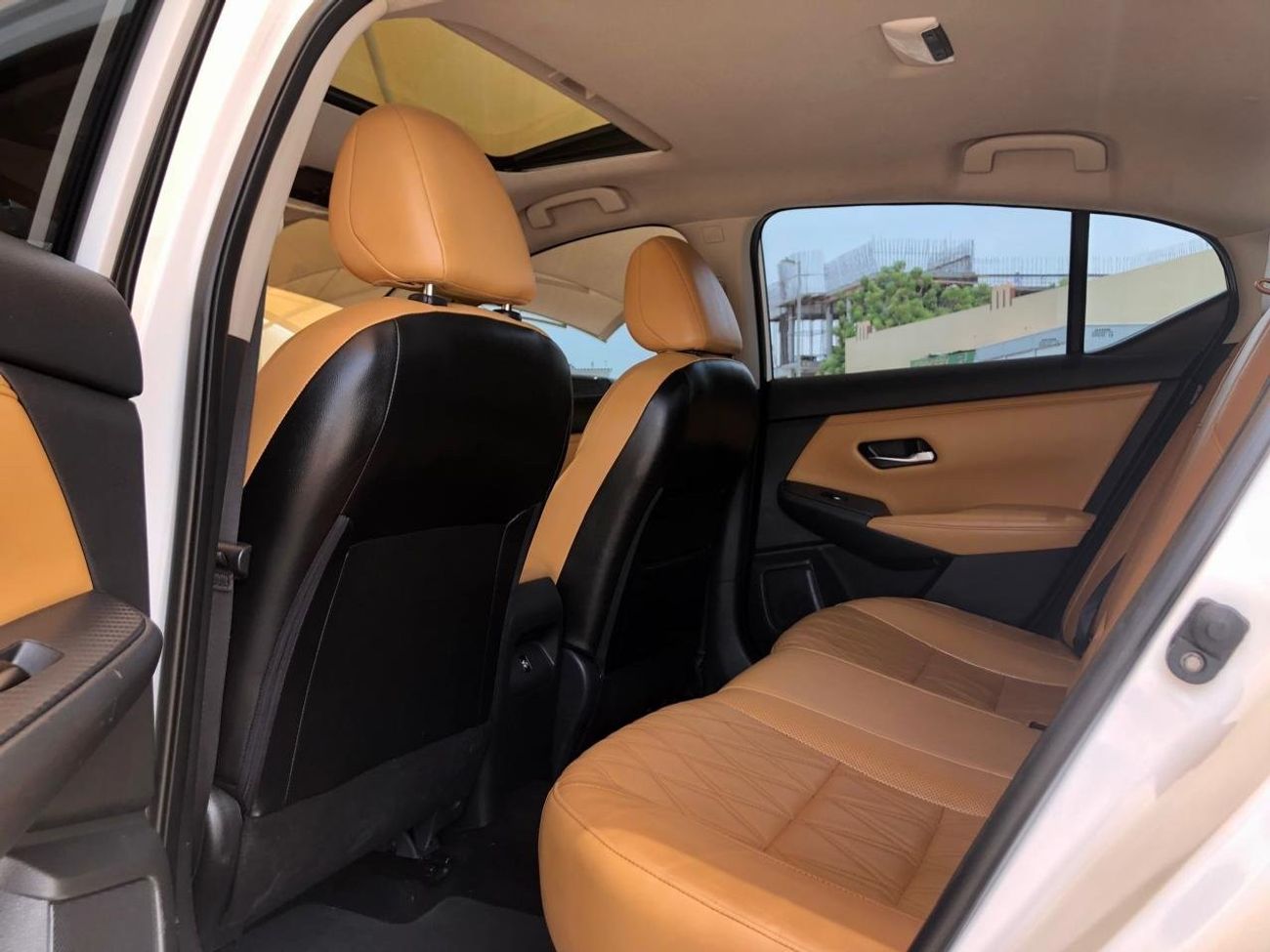 Nissan Sentra SL Nissan Sentra SV 2020-USA top of range ‎نيسان سينترا sv 2020 وارد أعلى مواصفات  2.0L V4