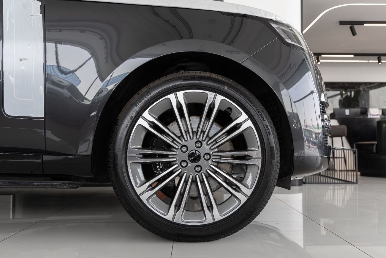 لاند روفر رينج روفر Range Rover Vogue P530 Autobiography |  | GCC Specs | V8 | Full Options | 2026 (Export)