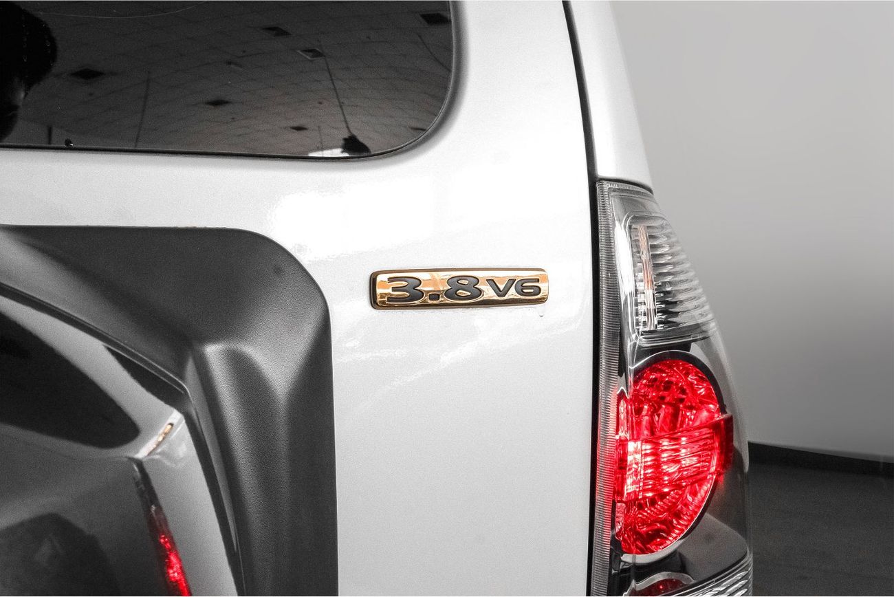 ميتسوبيشي باجيرو GLS 3.8L