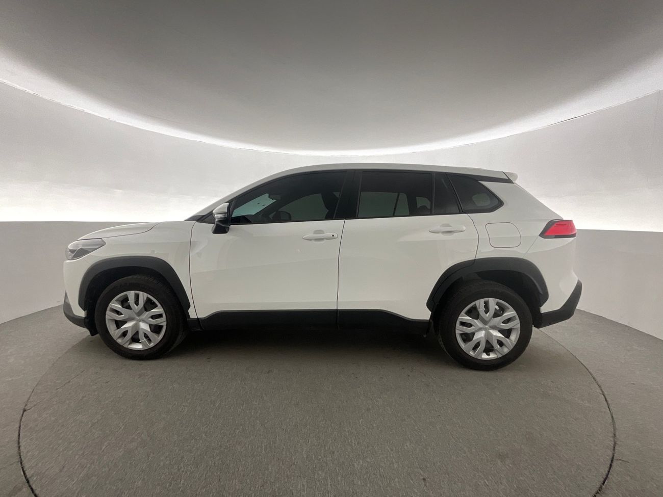 تويوتا كورولا كروس XL | شامل الضمان | 0 ﺪﻔﻋﺓ ﺃﻮﻟﻯ