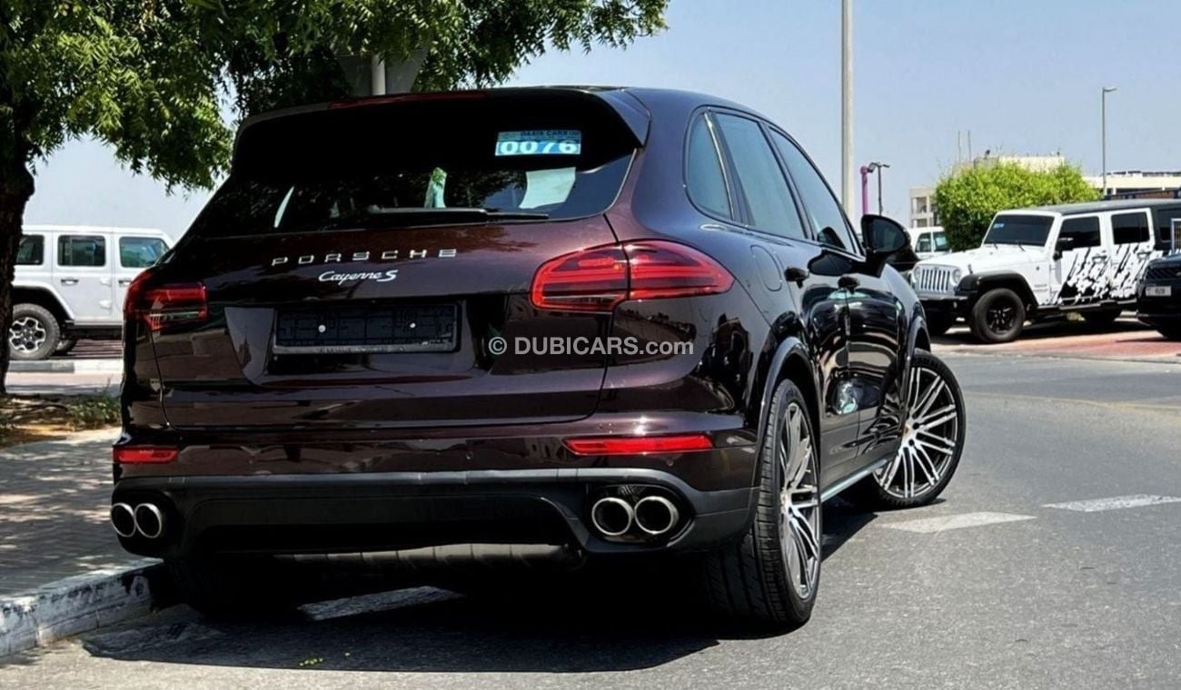 Porsche Cayenne S 2.9L (440 HP) 2018 V6 GCC Full Service History