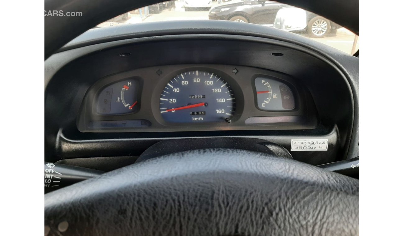 تويوتا هيلوكس TOYOTA HILUX PICK UP RIGHT HAND DRIVE(PM1700)