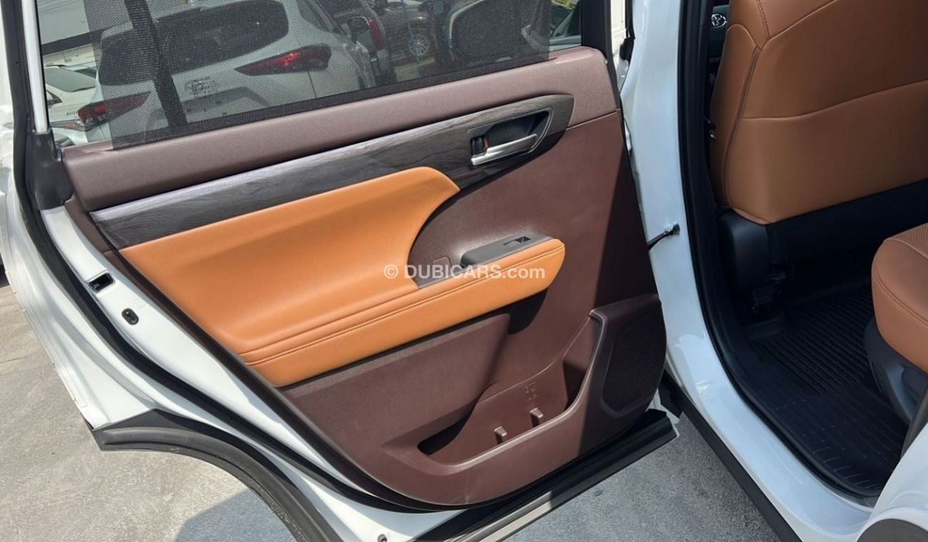 Toyota Highlander 2021 Toyota Highlander Platinum 4x4 Full Option Panoramic / clean title no accident