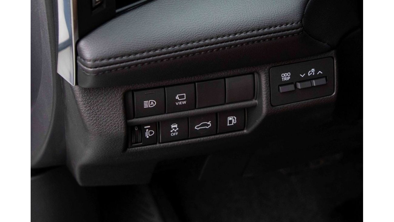 تويوتا افالون 2022 تويوتا أفالون 2.5 XLE هايبرد - أسود داخل بني