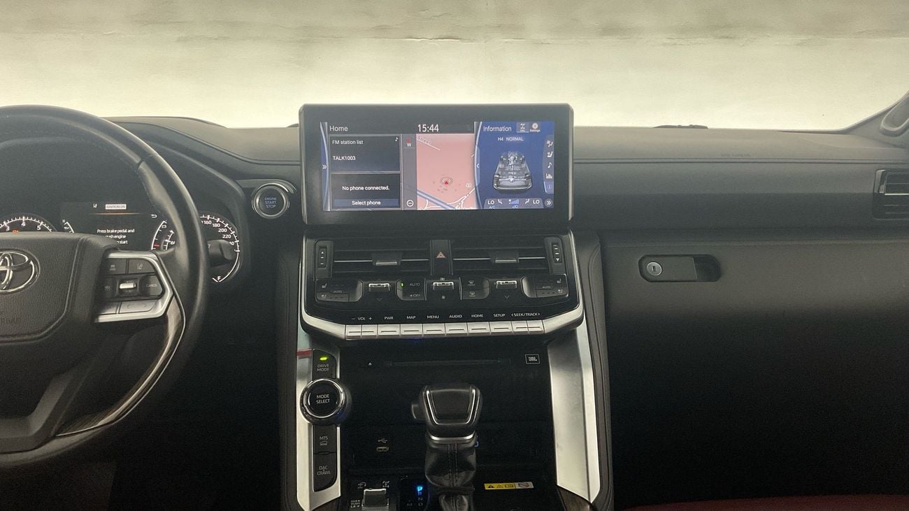 تويوتا لاند كروزر VXR | شامل الضمان | 0 ﺪﻔﻋﺓ ﺃﻮﻟﻯ