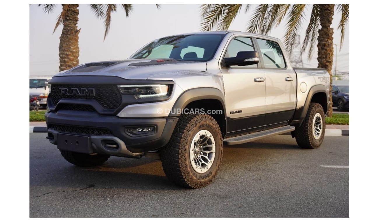 RAM 1500 TRX 2023 RAM 1500 TRX SILVER BEAD LOCK CARBON FIBER 4X4 6.2L V8 GCC 0 Km