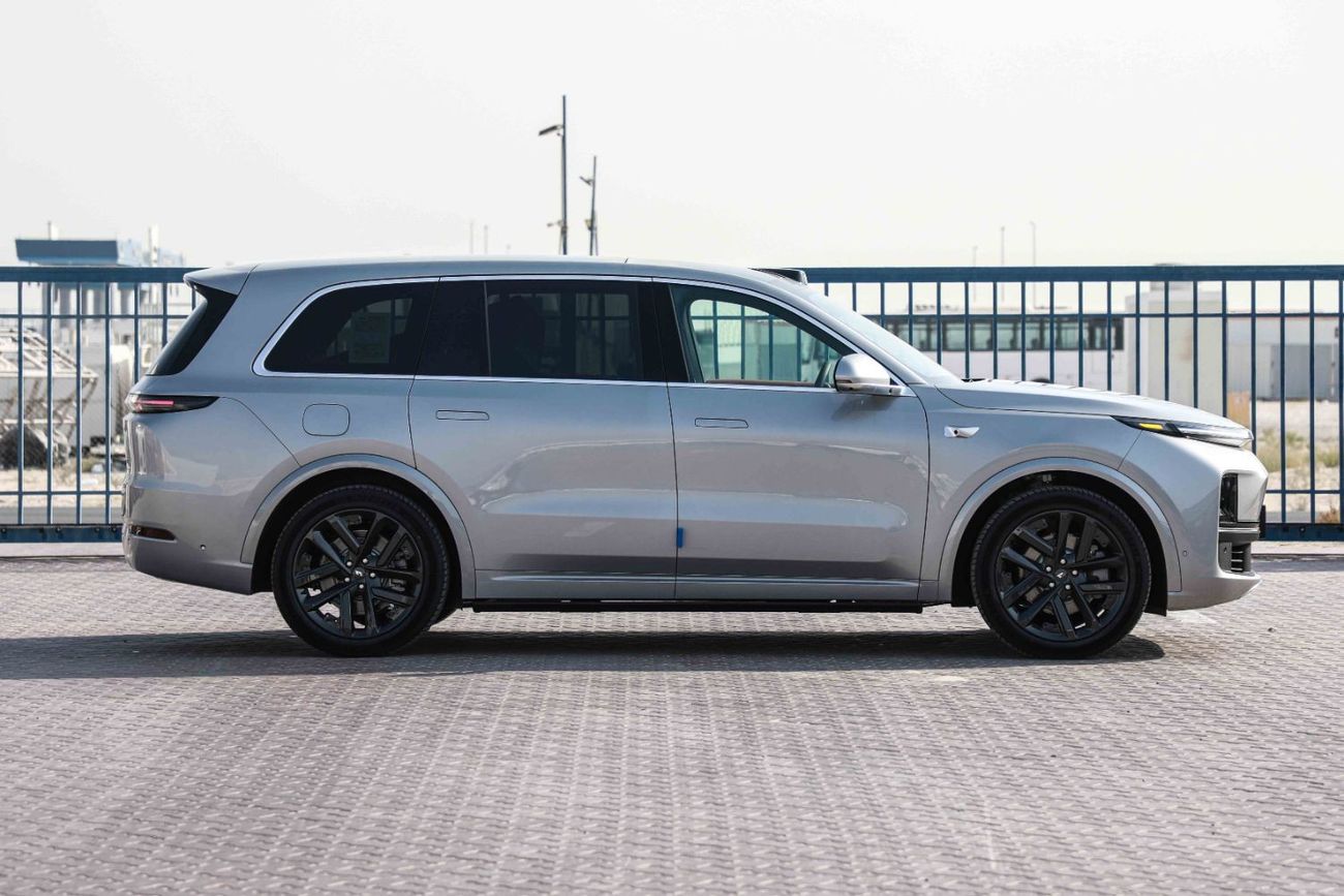 Li Auto L9 2024 Li Auto L9 ULTRA 1.5 - Silver inside Black & Orange | Export Only