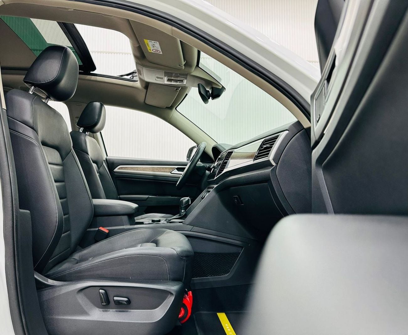 Volkswagen Teramont 2019 Volkswagen Teramont R-Line, July 2024 VW Warranty, Full Vw Service History, Full Options, GCC