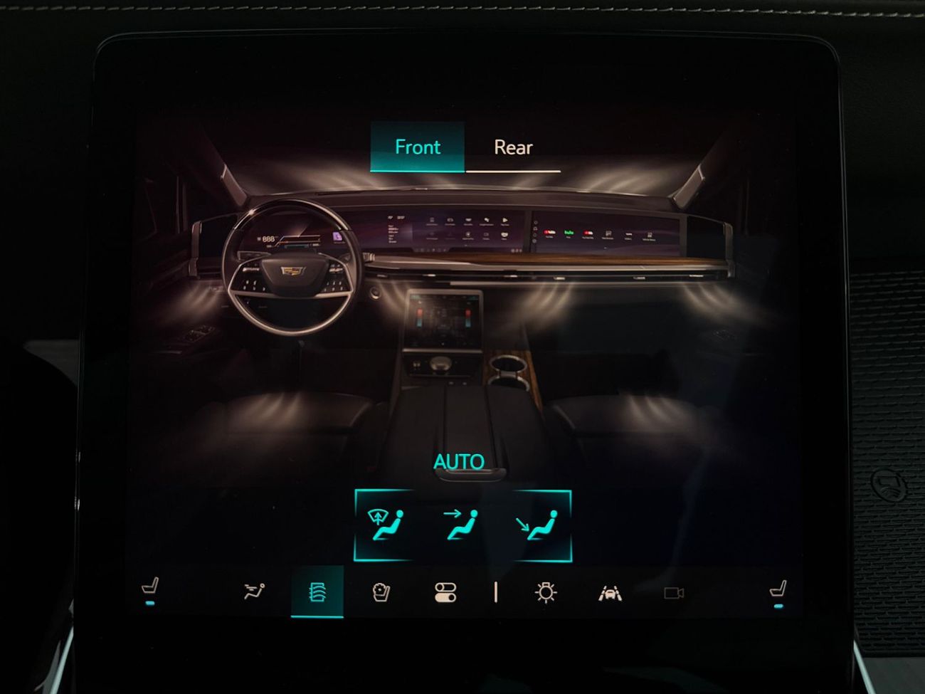 Cadillac Escalade Sport Platinum 6.2L 4WD