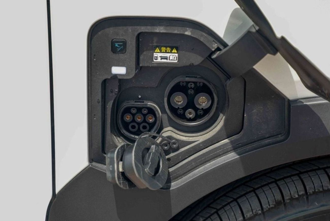 Kia EV5 2024 KIA EV5 LAND 530 - White inside Black | Export Only