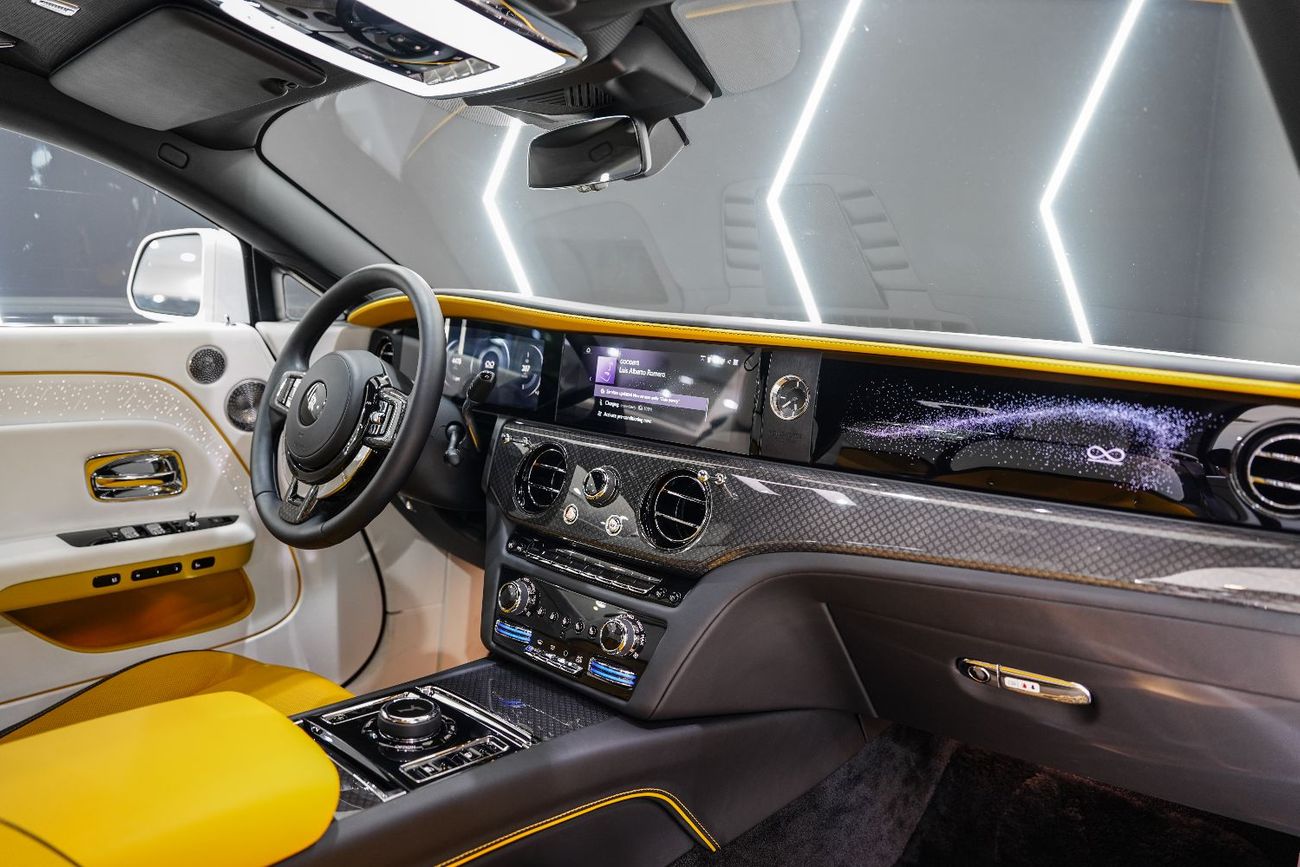 رولز رويس سبيكتر Coupe Black Badge, Bespoke Audio, Starlight, Dealer Warranty + Service!!