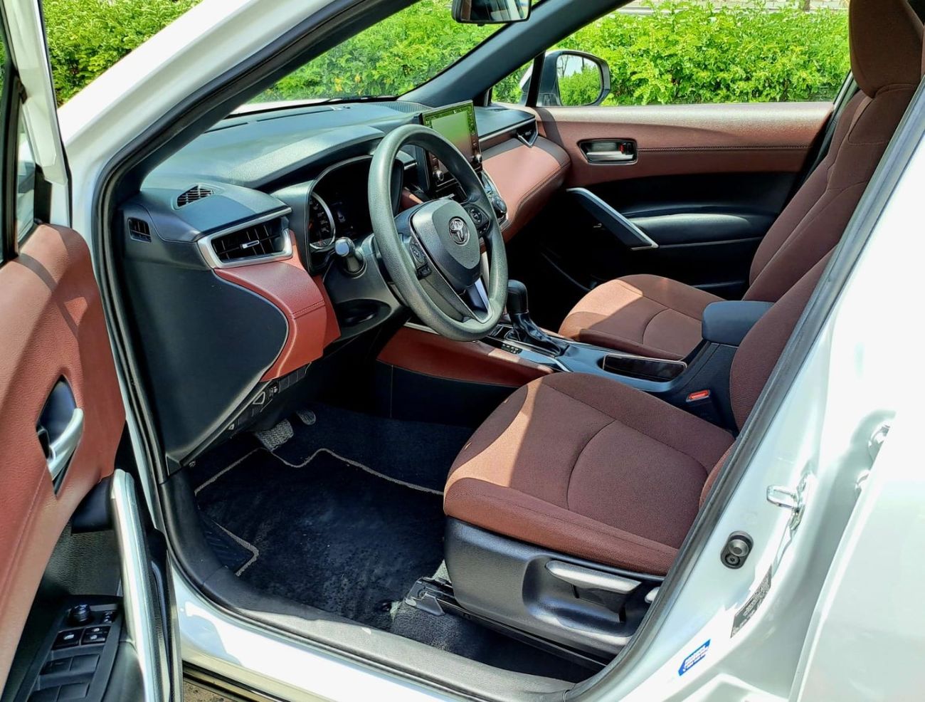 تويوتا كورولا كروس 2022 1.8L GCC (1190/-MONTHLY)