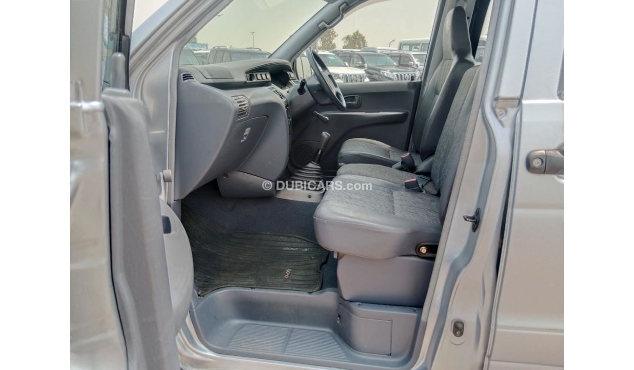 Toyota Noah TOYOTA NOAH RIGHT HAND DRIVE  (PM1606)