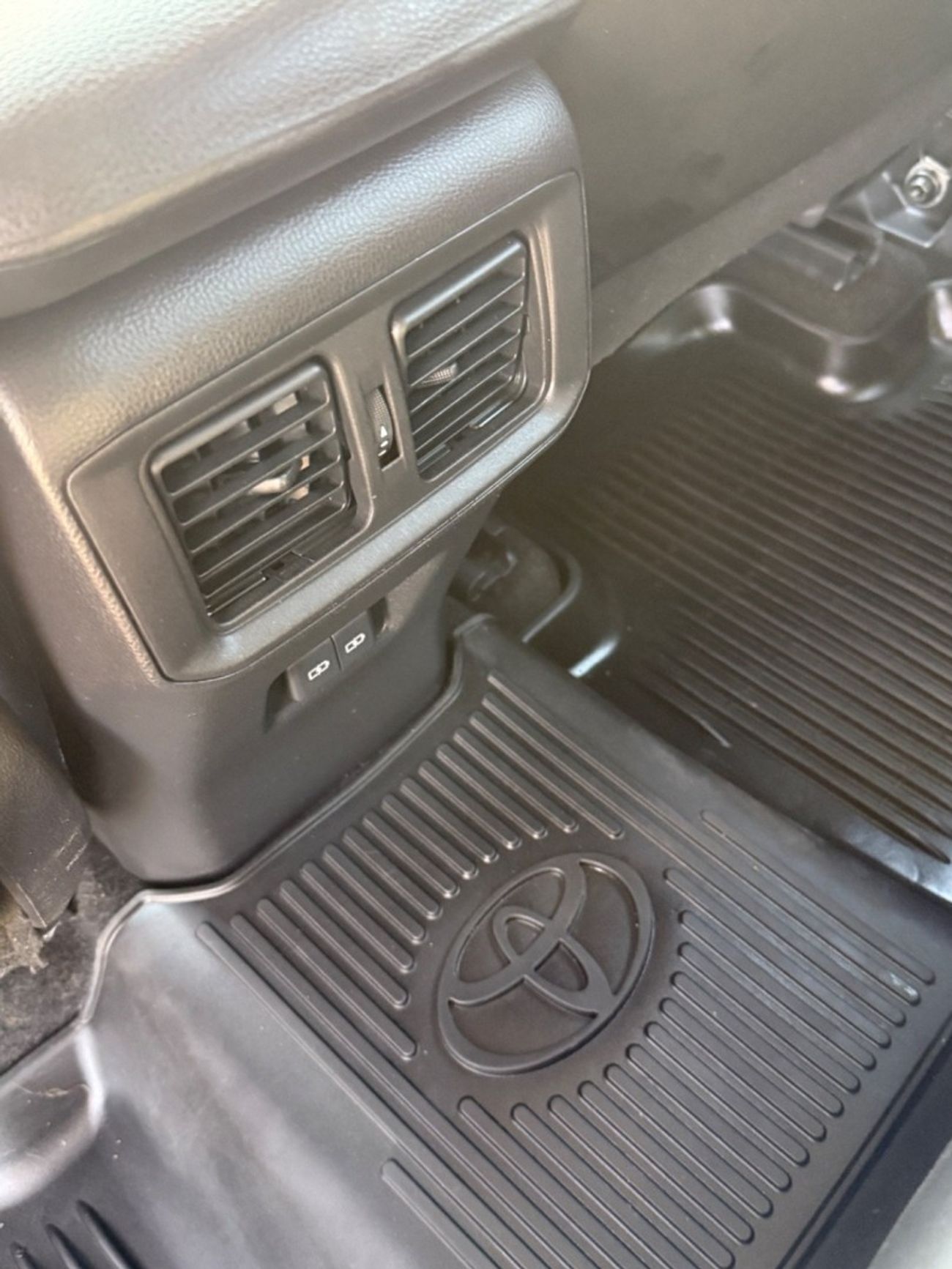 Toyota RAV4 RAV4 xle Hybrid 4x4