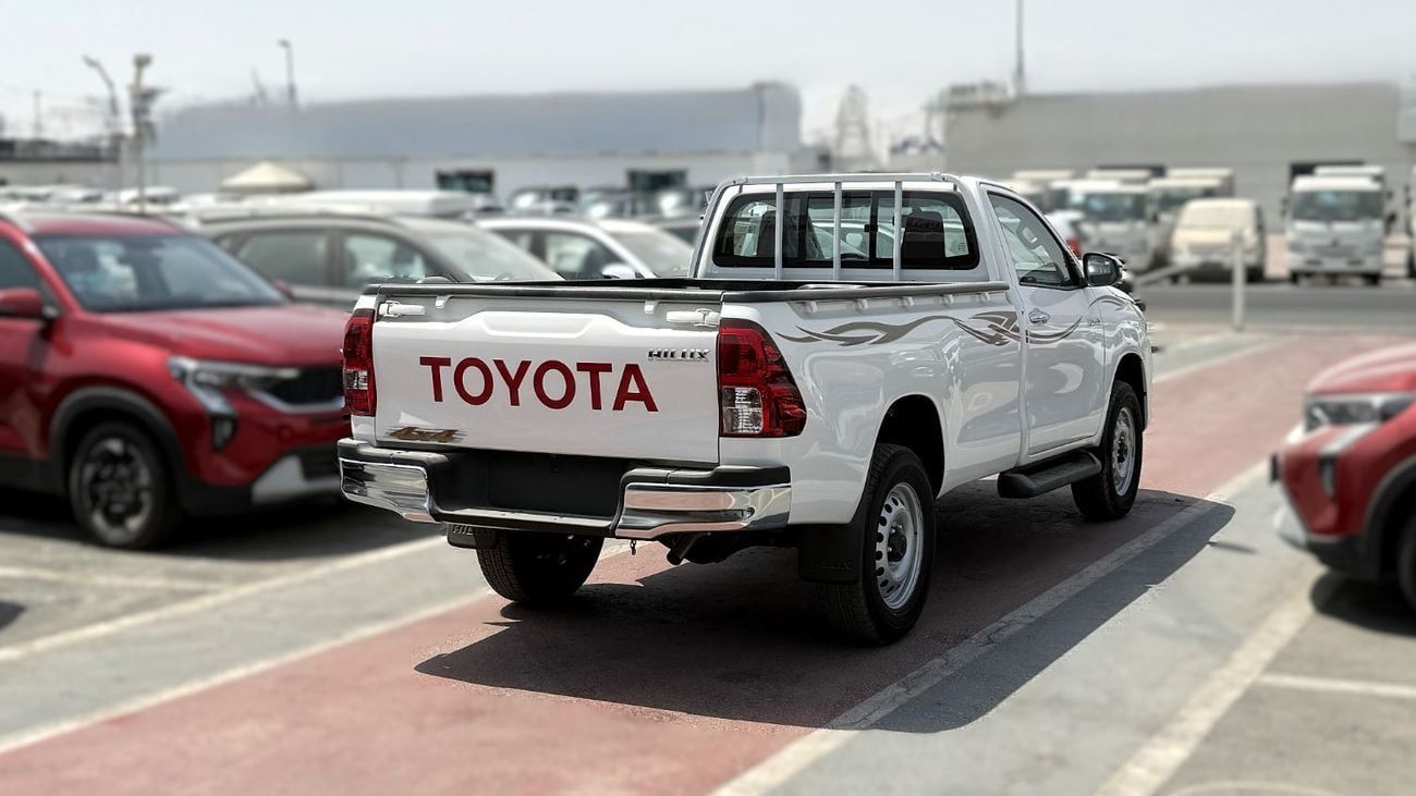 تويوتا هيلوكس GL Toyota Hilux 2.7L Petrol MT SC 4x4 2025YM