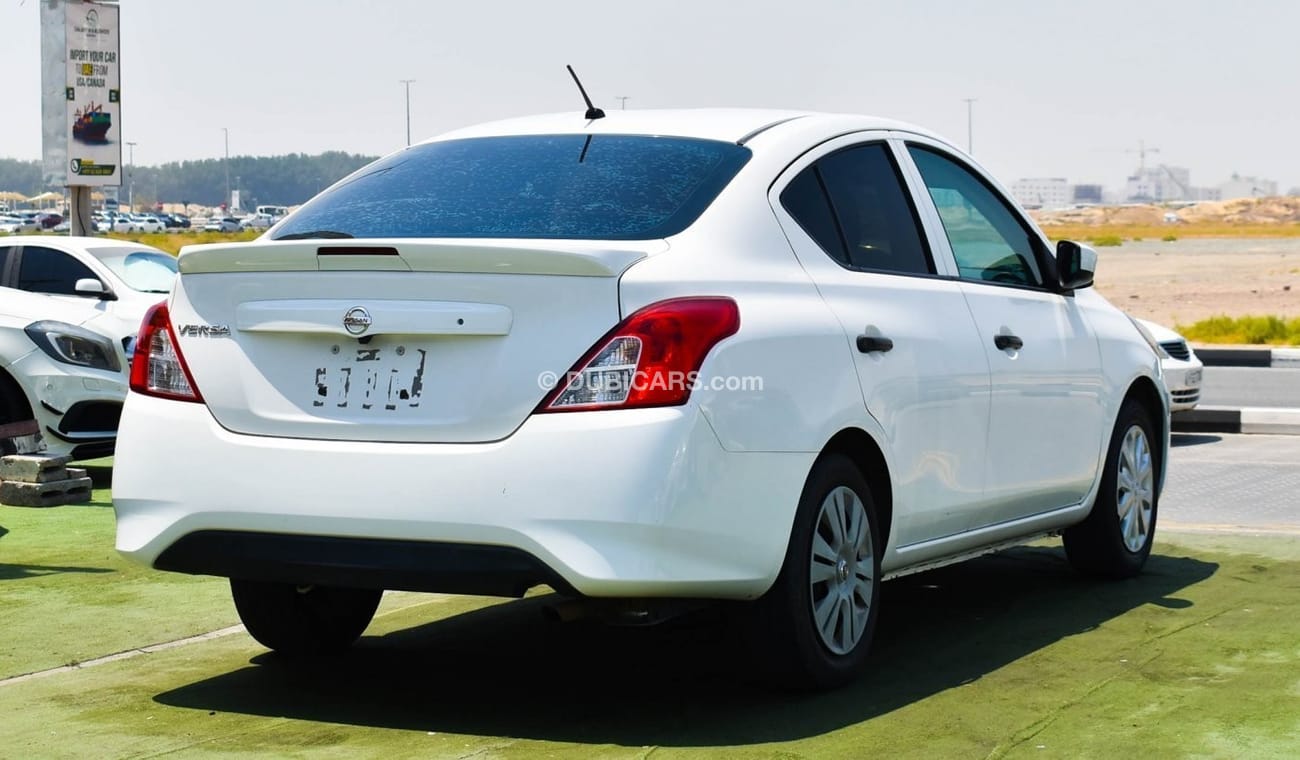 Nissan Versa