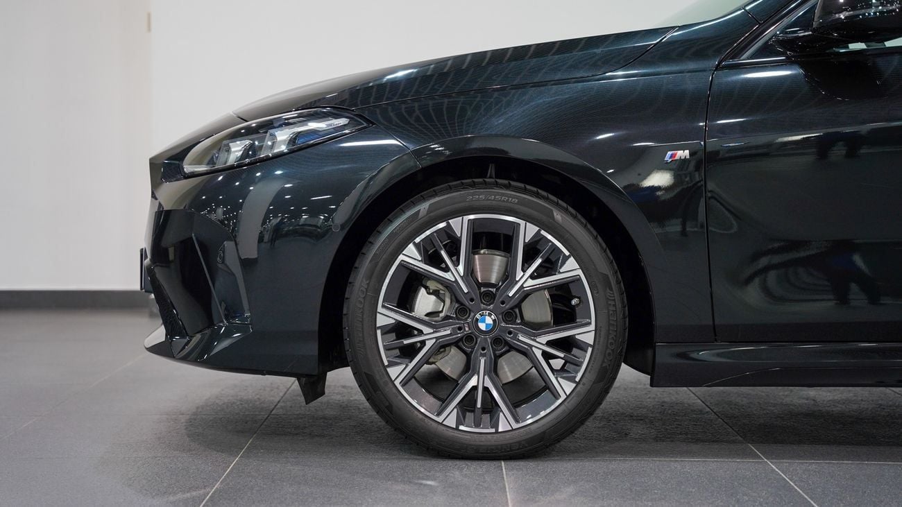 بي أم دبليو 118