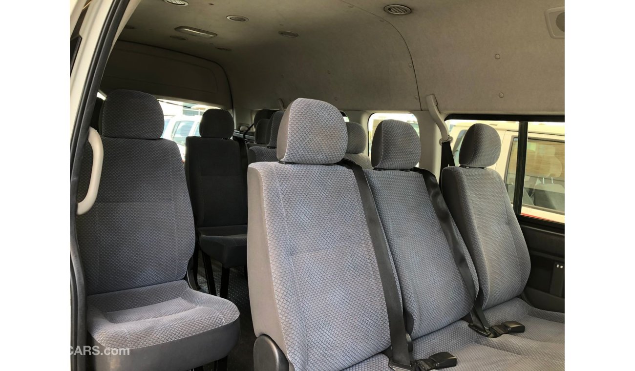 تويوتا هاياس Toyota Hiace Highroof Bus 15 str,model:2013. Excellent condition