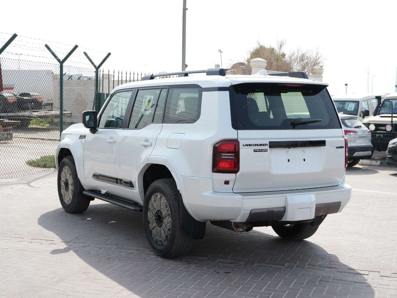 Toyota Prado VXR Toyota Prado 2.8L diesel Luxury panorama Full option GCC 2026