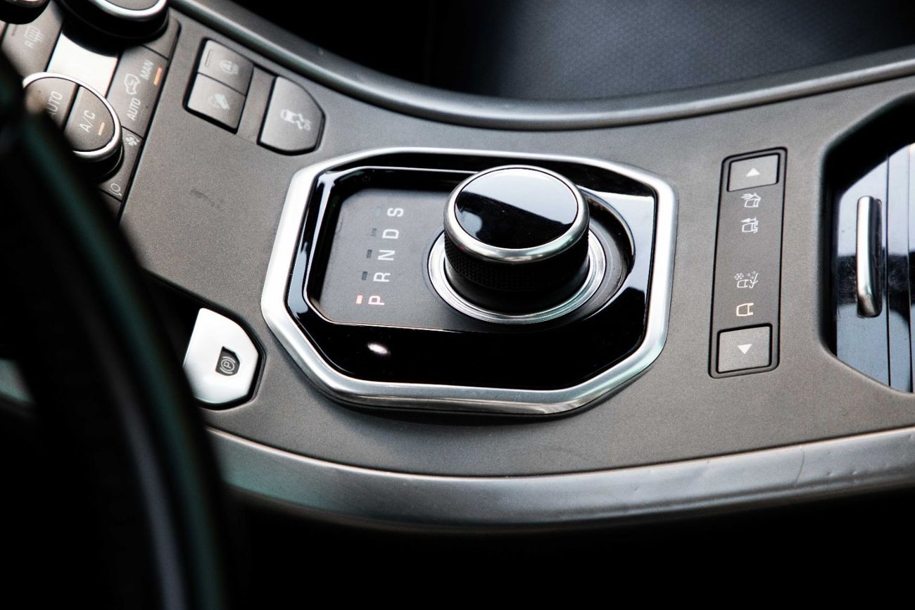 لاند روفر رانج روفر إيفوك Landmark | 1,762 P.M  | 0% Downpayment | Amazing Condition!