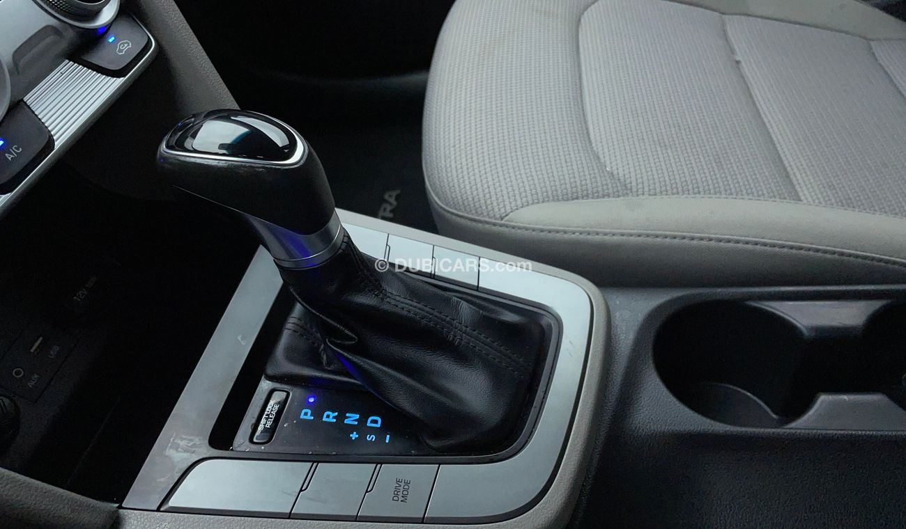 Hyundai Elantra GLS 2 | Zero Down Payment | Free Home Test Drive