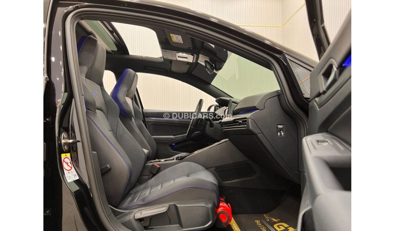 فولكس واجن جولف 2023 Volkswagen Golf R, Feb 2028 VW Warranty + Feb 2027 VW Service Pack, GCC