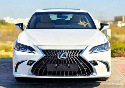 Lexus ES300h ES 300h GCC Specs - Brand Hybrid Luxury
