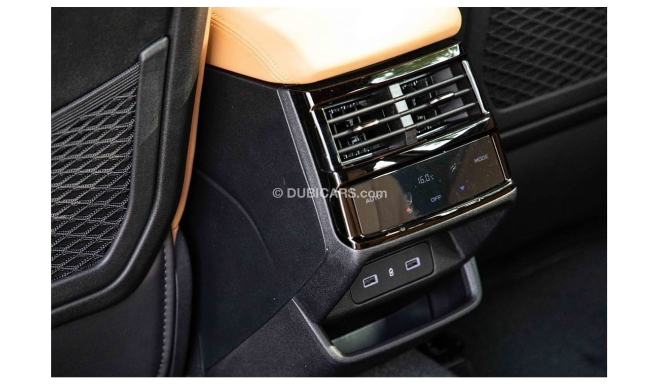 Geely Monjaro 2024 Geely Monjaro 4x4 2.0L GSO - Grey inside Black & Brown  | Export Only