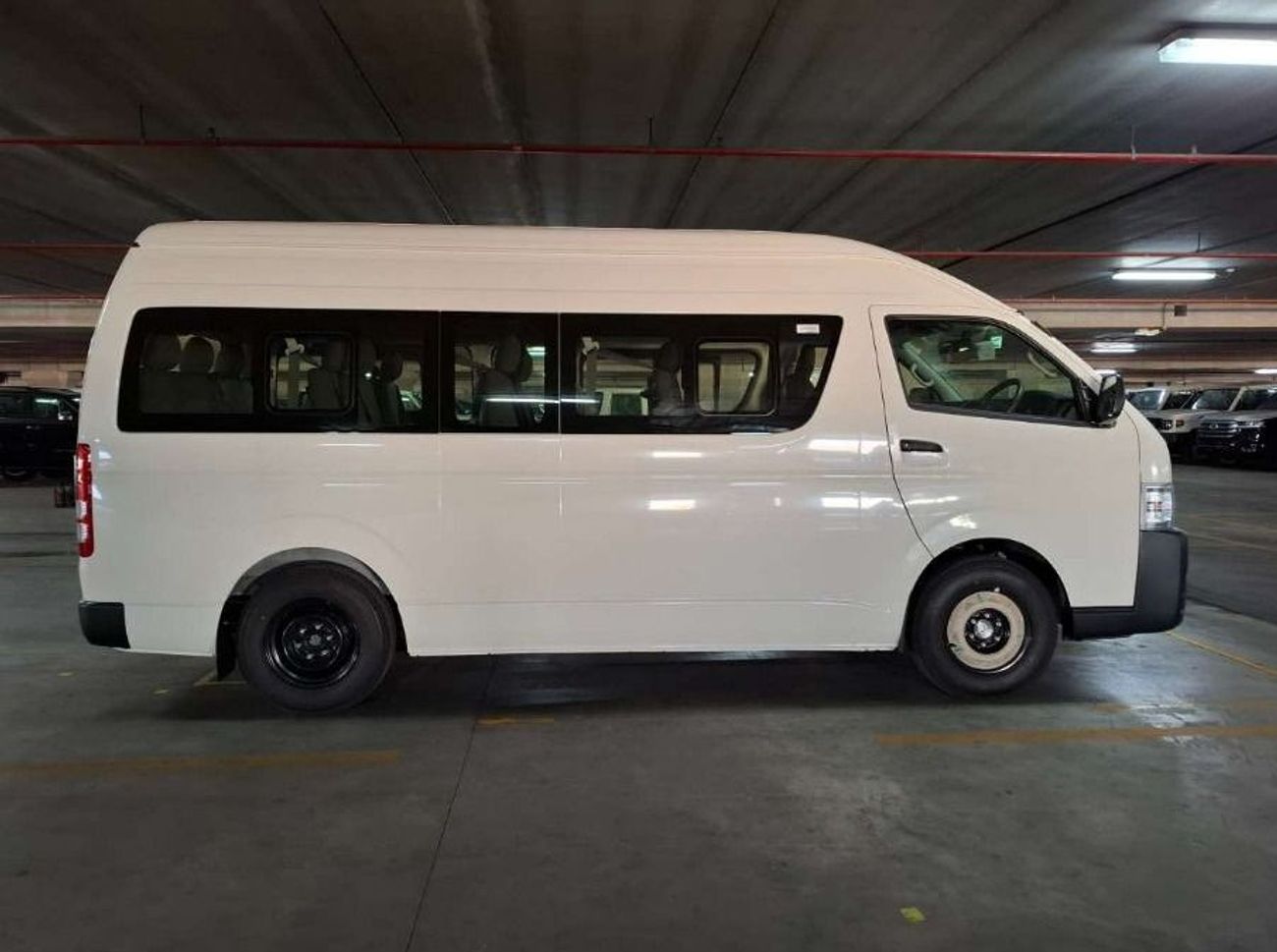 تويوتا هاياس TOYOTA HIACE HIGH ROOF DIESEL 2025 2.5