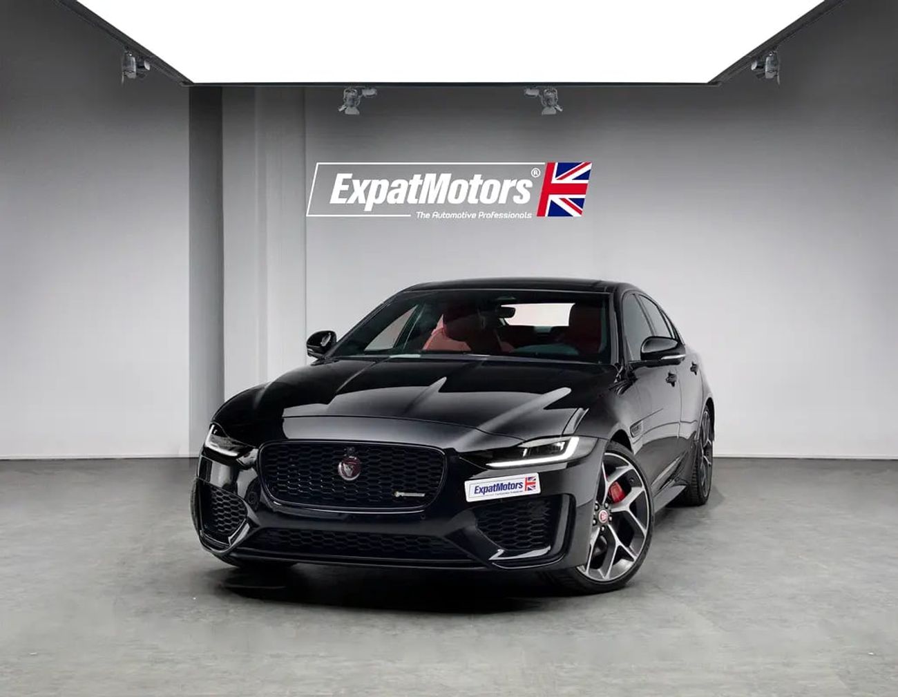 Jaguar XE P 300 Limited Edition