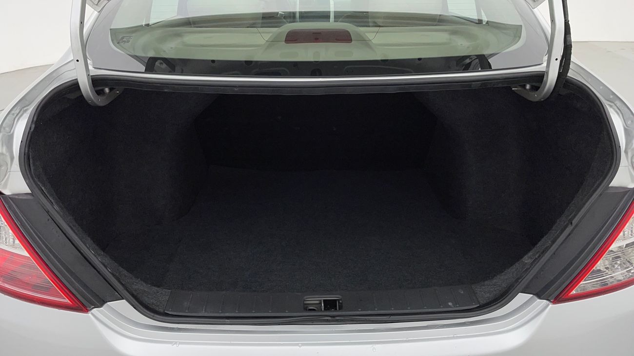 نيسان صني S 1.5 | بدون دفعة مقدمة | اختبار قيادة مجاني للمنزل