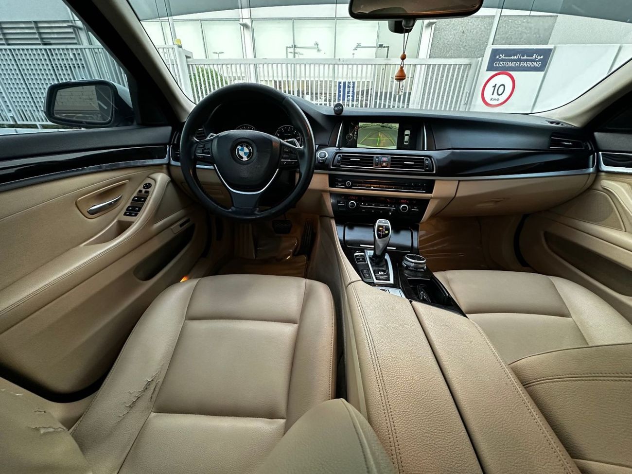 BMW 528i Exclusive 2.0L