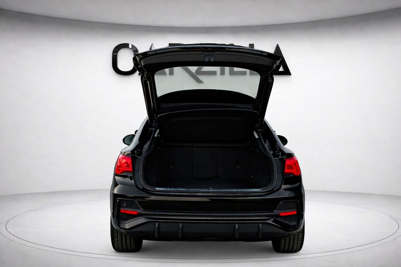 أودي Q3 40 TFSI S Line 2.0L 4WD