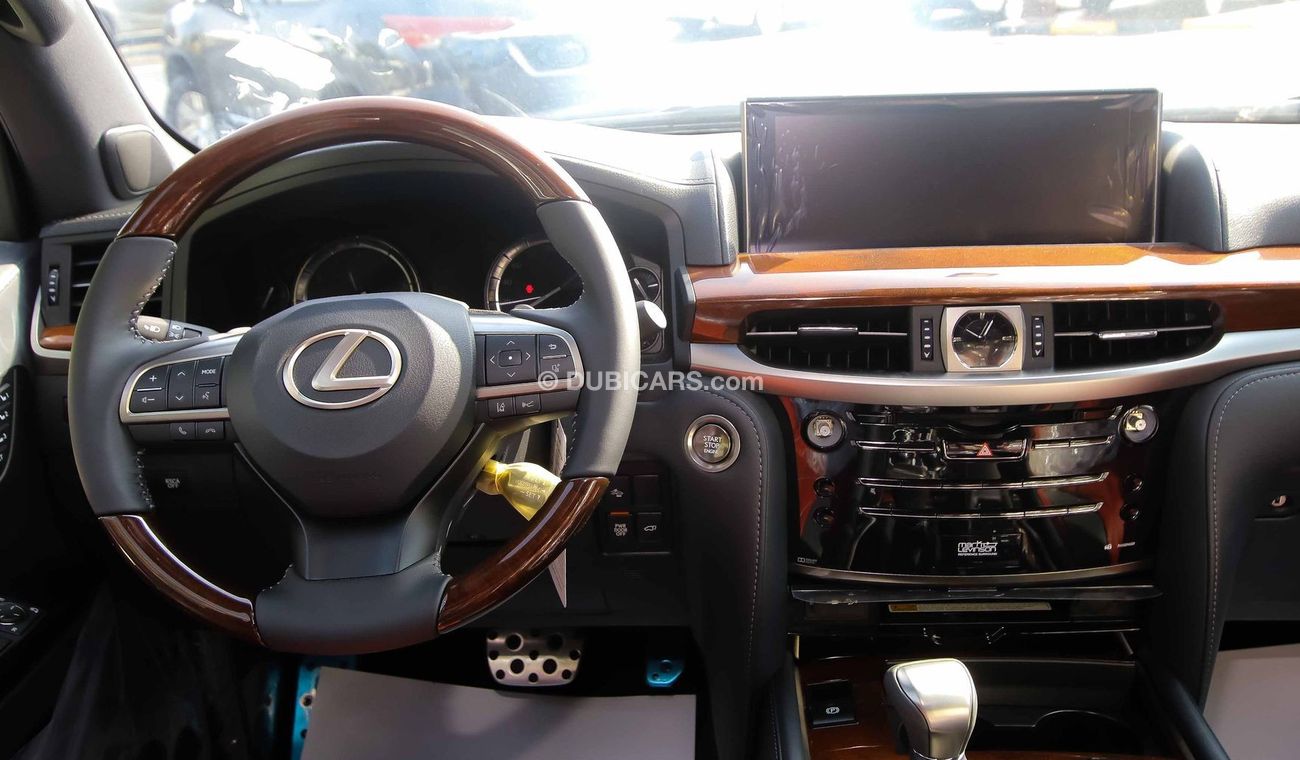 لكزس LX 570 S Black edition