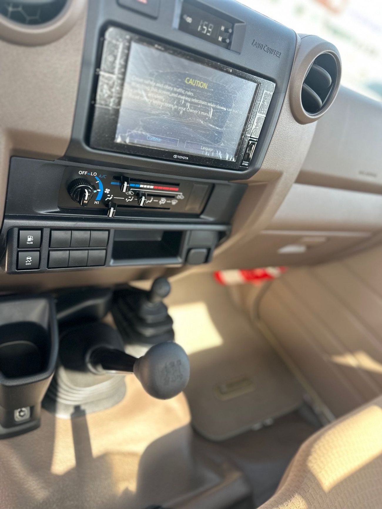 Toyota Land Cruiser Pick Up Std 4.0L Single Cab Utility 4WD