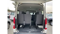 Toyota Hiace TOYOTA HIACE 2.8L DLX Deisel MT