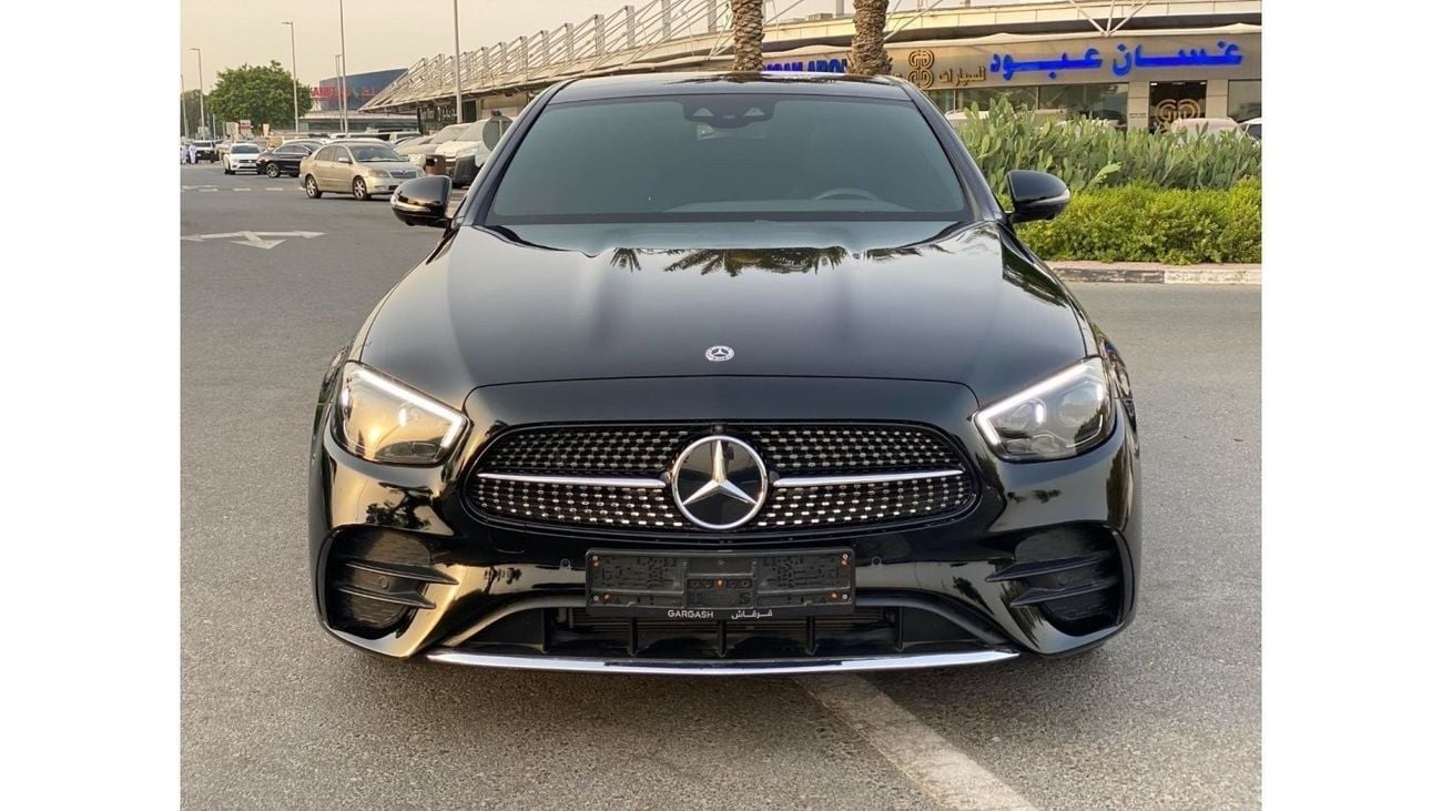 Mercedes-Benz E300 Premium + GCC SPEC UNDER WARRANTY AND SERVICE
