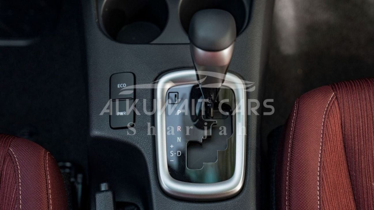 Toyota Hilux TOYOTA HILUX 2.7L Petrol Full Option AT 4X4 2024