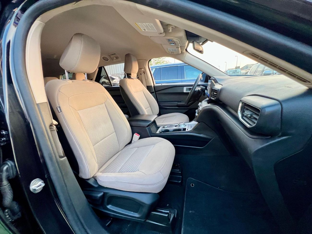 فورد إكسبلورر Base 100A 2.3L RWD warranty one year bank financie available