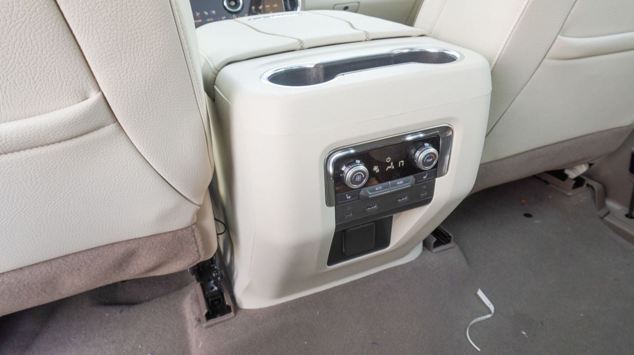 GMC Yukon 6.2 V8 Denali (AWD) GMC Yukon 4WD Denali with 24 inch Wheel - 2025 (Export)