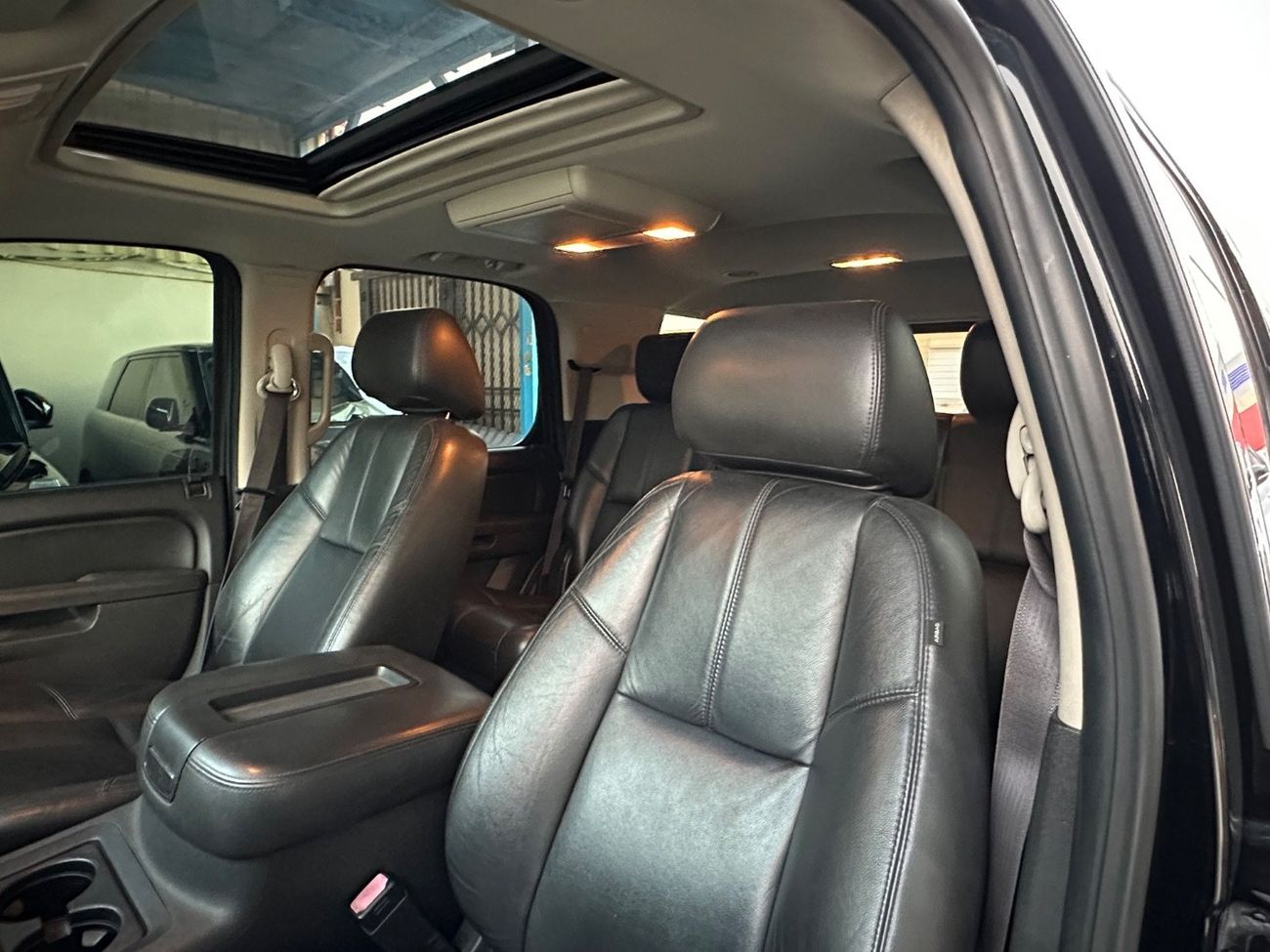 شيفروليه تاهو Hybrid – 6.0L V8 Hybrid | 332 HP |2013 | Full Options | Excellent Condition