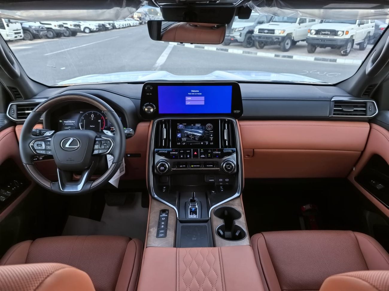 لكزس LX 700h VIP