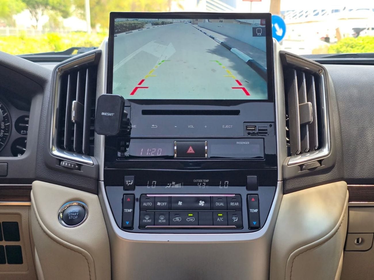Toyota Land Cruiser VXR