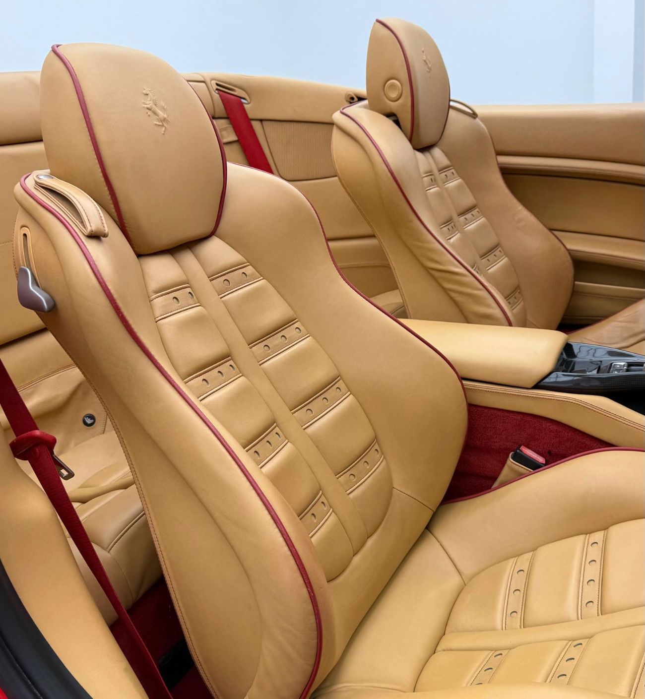 Ferrari California Std 4.3L (460 HP) 2012 Ferrari California,  Service History,Excellent Condition,GCC