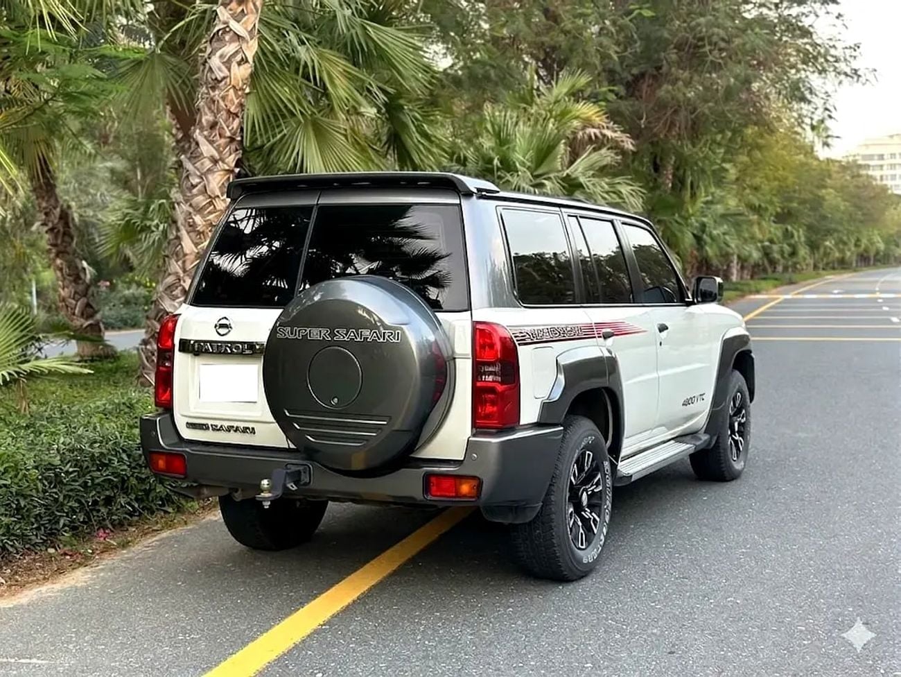 Nissan Patrol SUPER SAFARI - GCC Specs - Brand